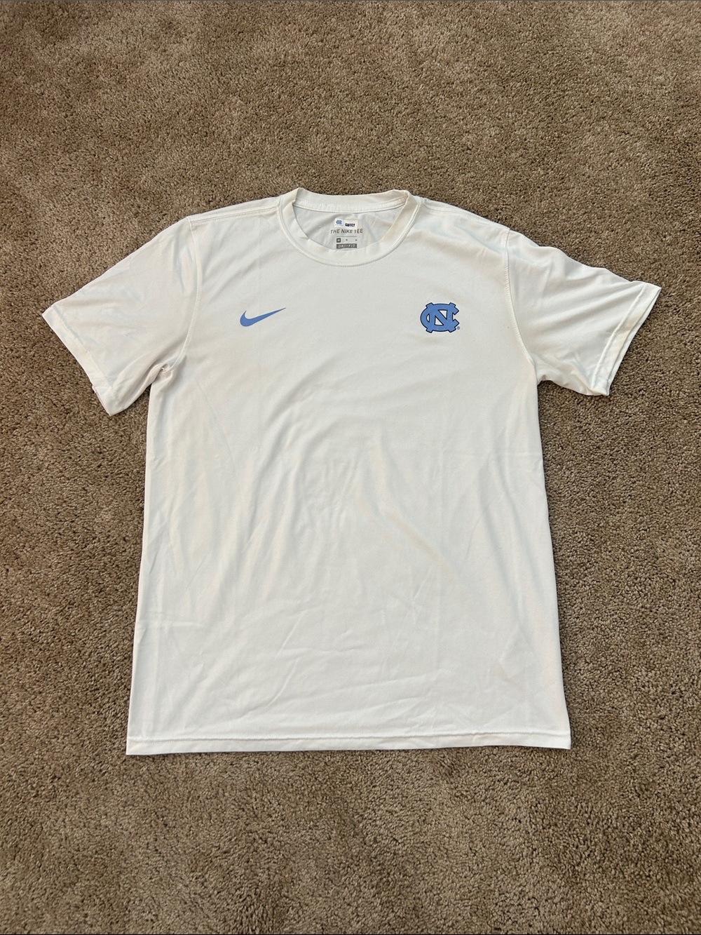 Nike UNC Tar Heels Mens M White Short Sleeve Dri-FIT T-Shirt